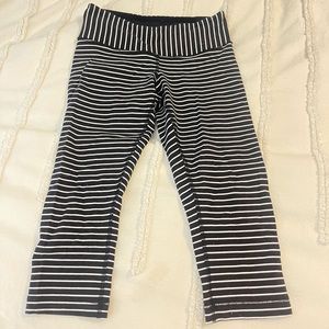 Lululemon cropped leggings